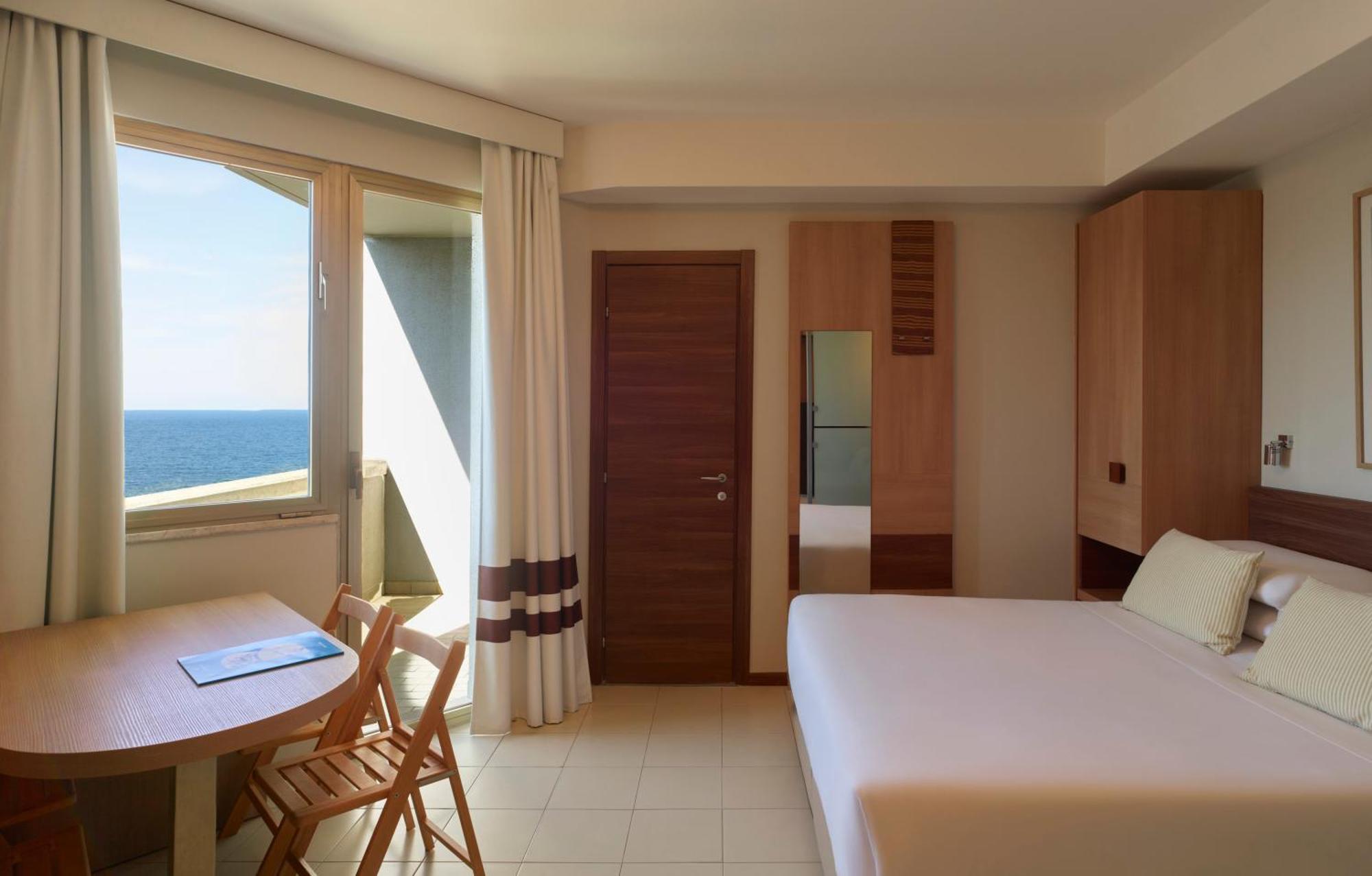 Montesilvano Marina Serena Majestic Residence الغرفة الصورة