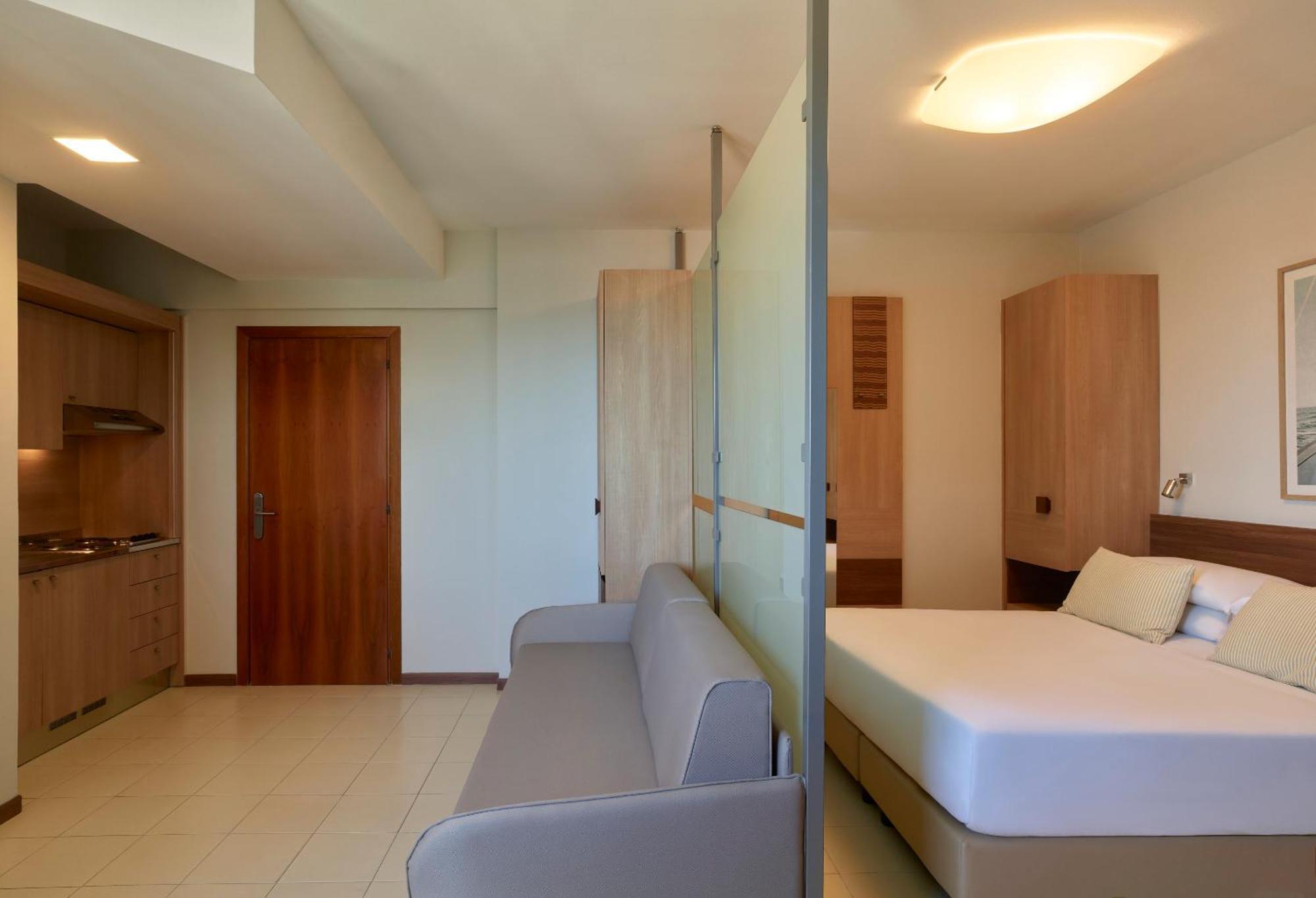 Montesilvano Marina Serena Majestic Residence الغرفة الصورة