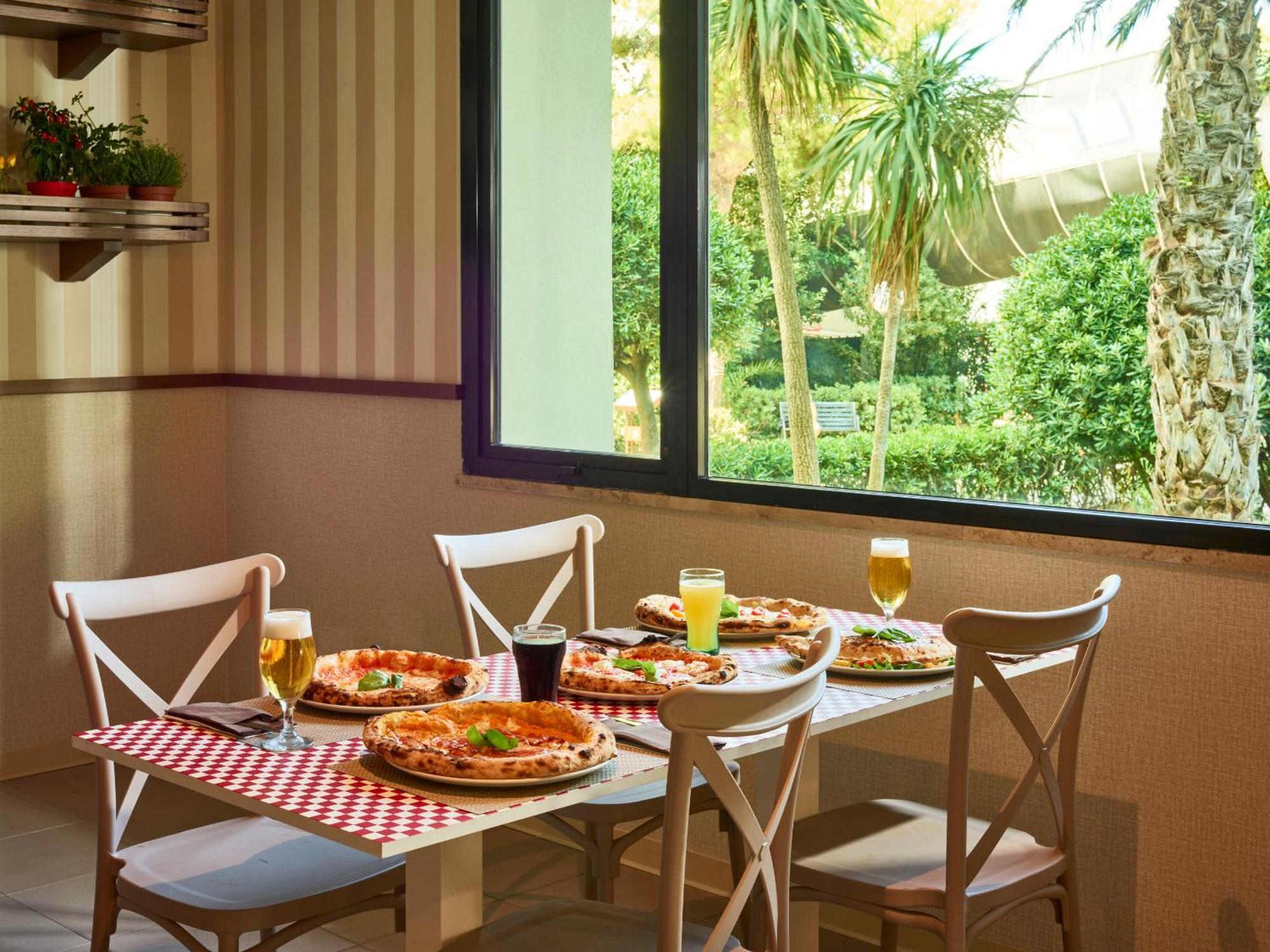 Montesilvano Marina Serena Majestic Residence المظهر الخارجي الصورة