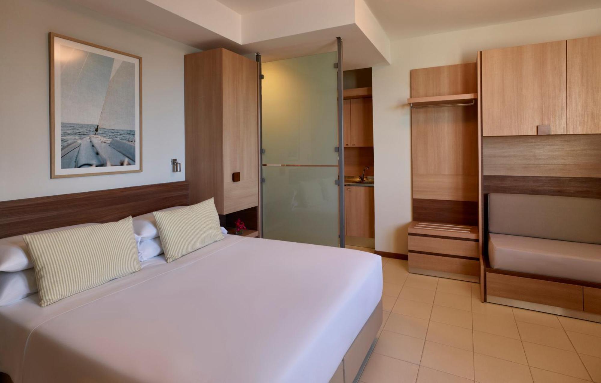 Montesilvano Marina Serena Majestic Residence الغرفة الصورة